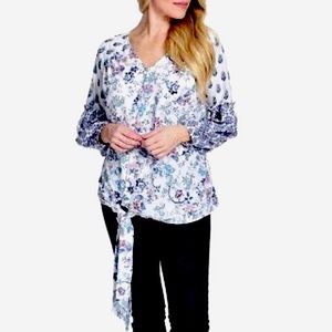One World White Floral Tie Front Peasant Top Size Medium